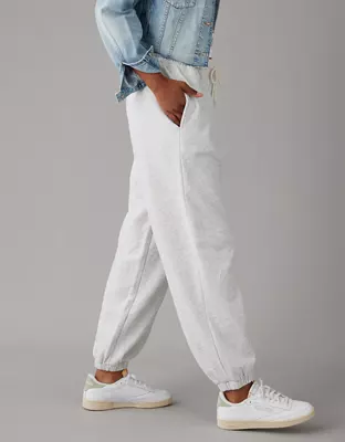 AE High-Waisted Baggiest Fleece Jogger-