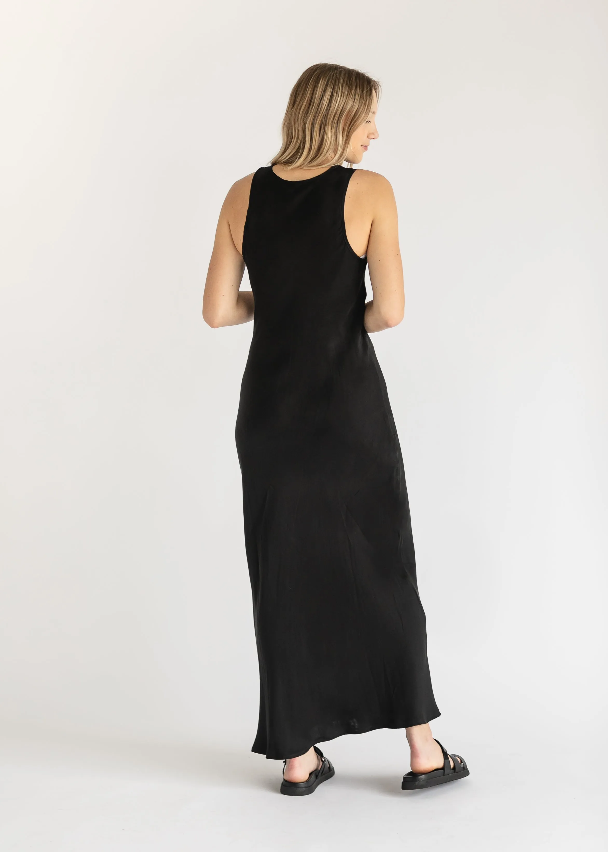 Black Tank Sleeve Maxi Dress