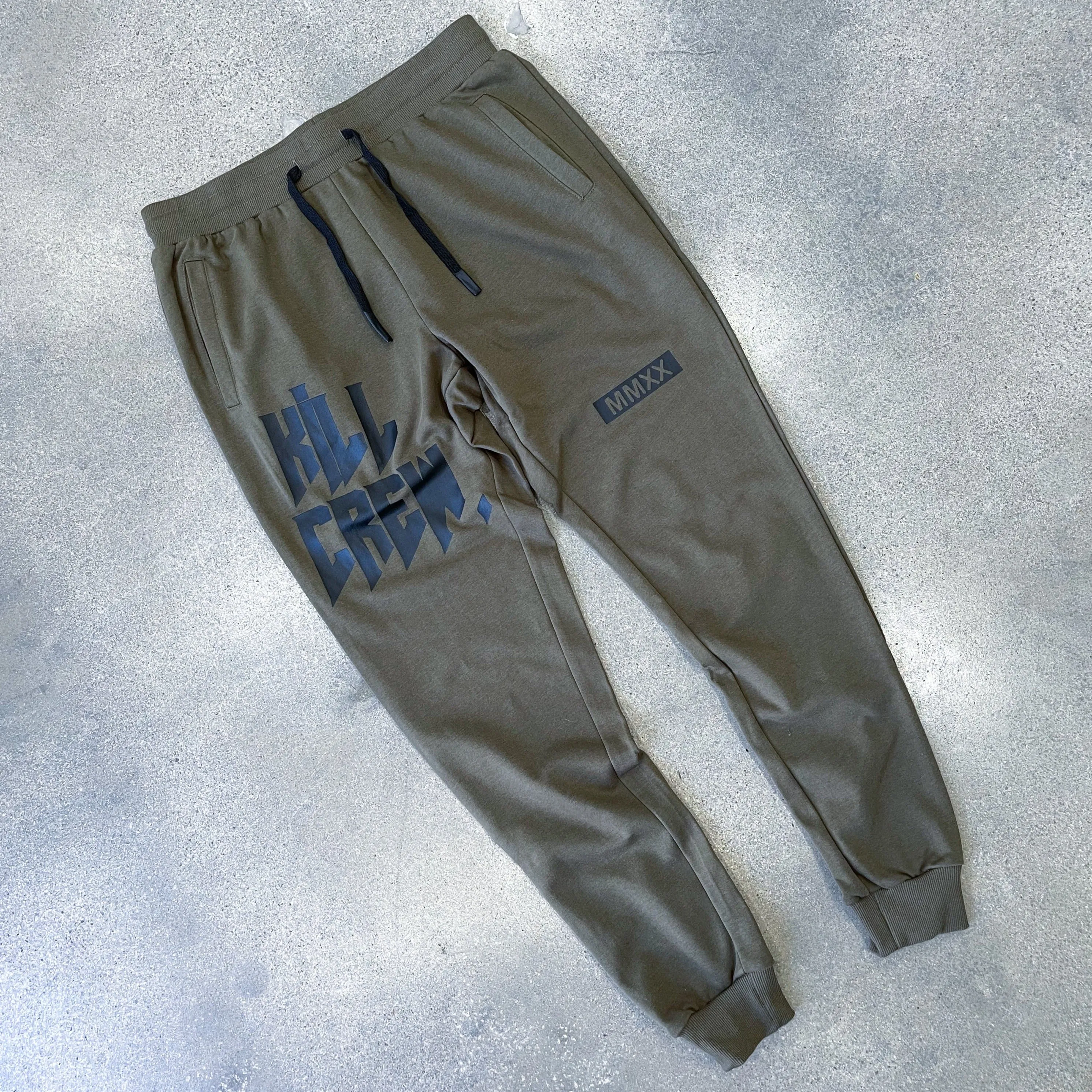 CLASSIC JOGGERS - OLIVE