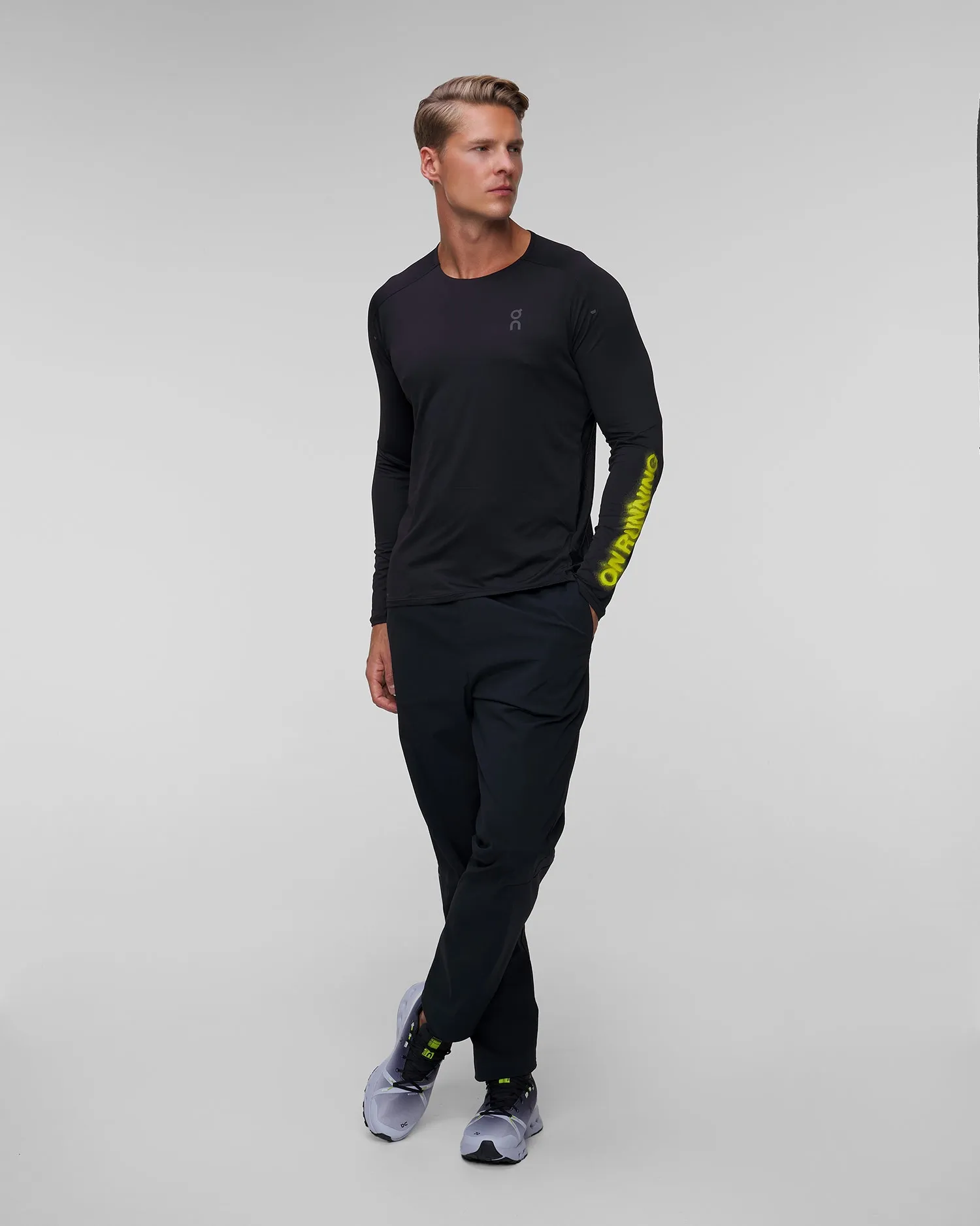 Men's On Running All-day Joggers 1ME30160553-black