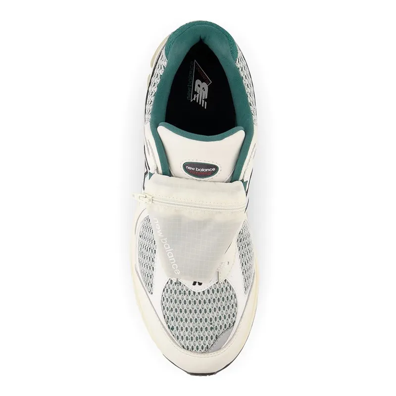 New Balance Mens 2002R Pouch Trainers Sea Salt/Vintage Teal