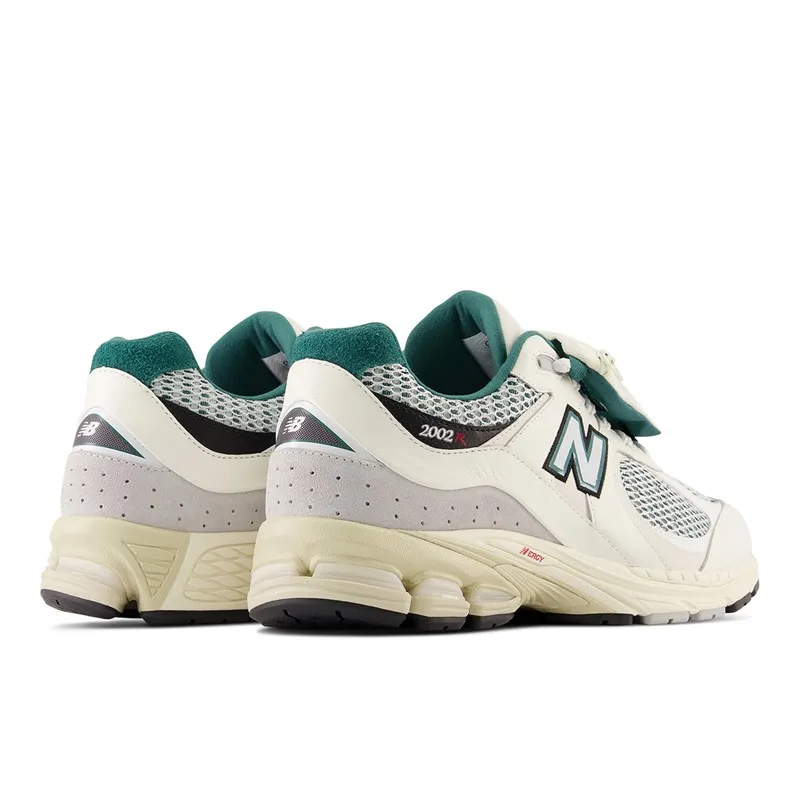 New Balance Mens 2002R Pouch Trainers Sea Salt/Vintage Teal