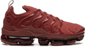 Nike Air VaporMax Plus Burgundy sneakers Red