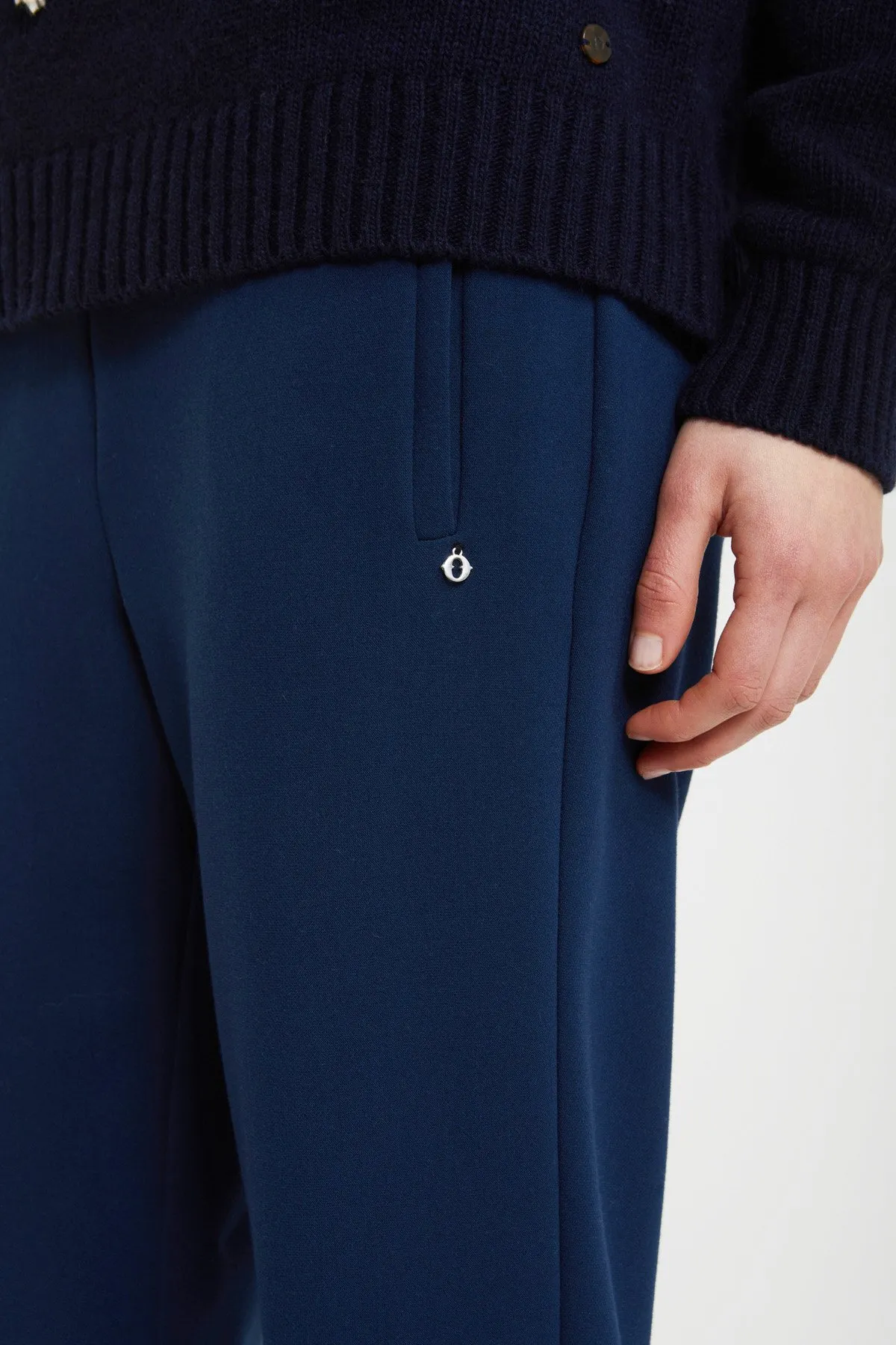 Trousers with elastic