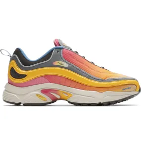 X REEBOK DAYTONA DMX TREK GOLD/SUPER PINK/BLUE | Bodega