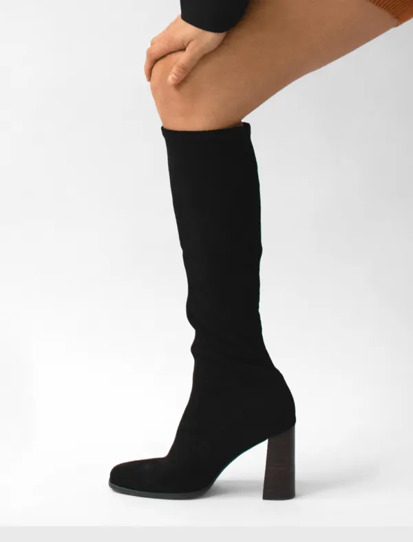 Zaffron Knee High Boot - black